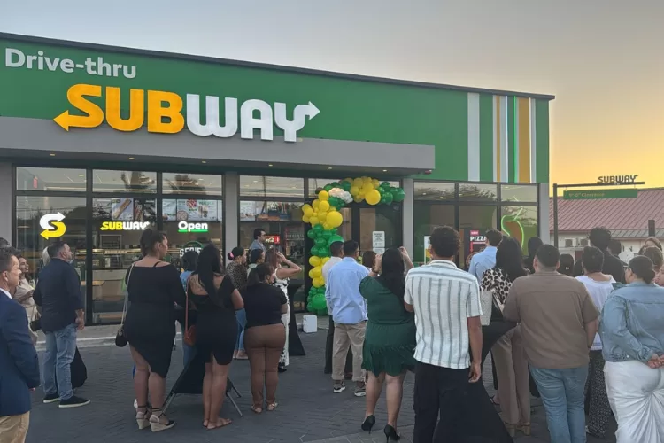 Subway inaugura su nuevo local insignia en Paradera, el primero en el ...